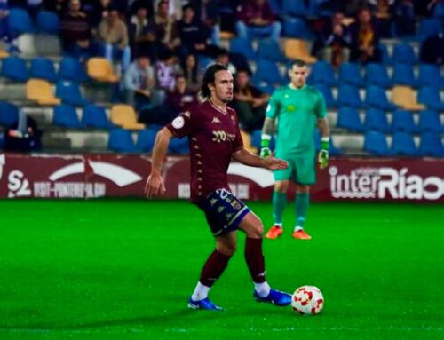 Pelayo Suárez lidera al Pontevedra CF en una histórica victoria frente al Levante UD