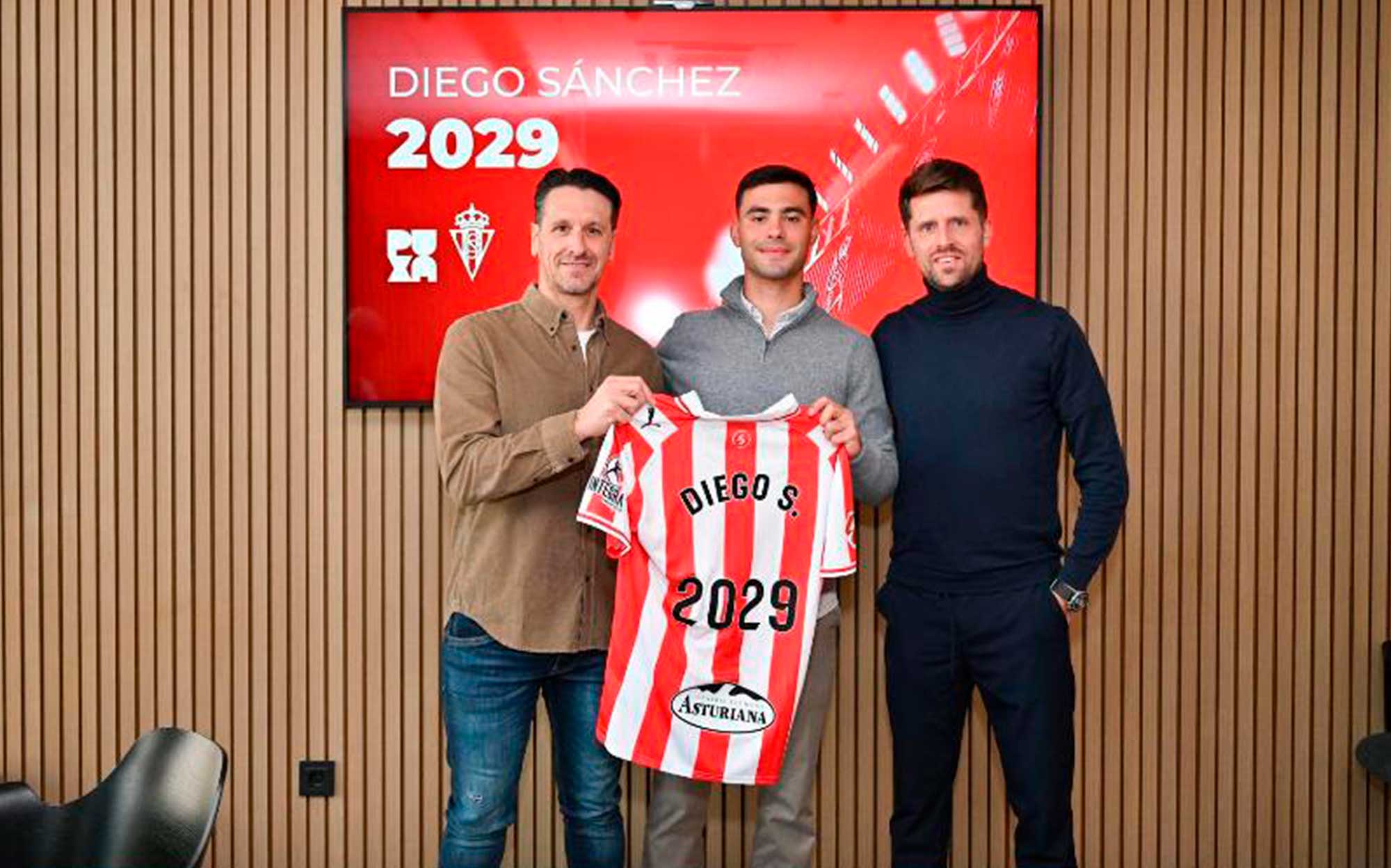 Diego Sánchez renueva hasta el 2029